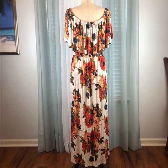 Floral Maxi Dress - Picture 2 of 3